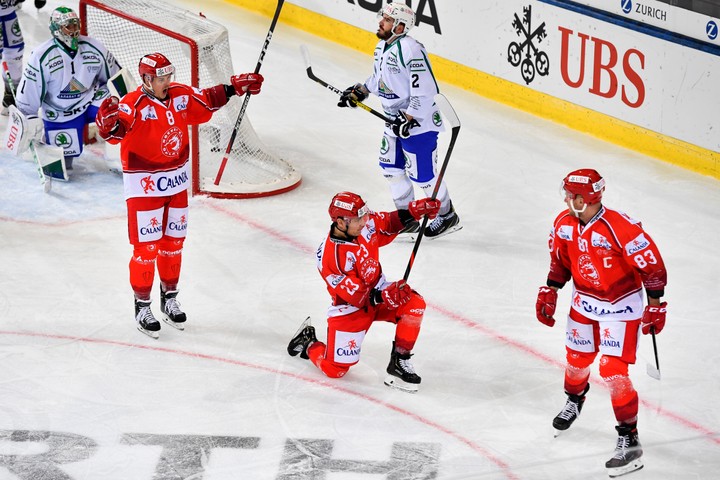 Spenglerov pohár: Do semifinále TPS Turku a Třinec